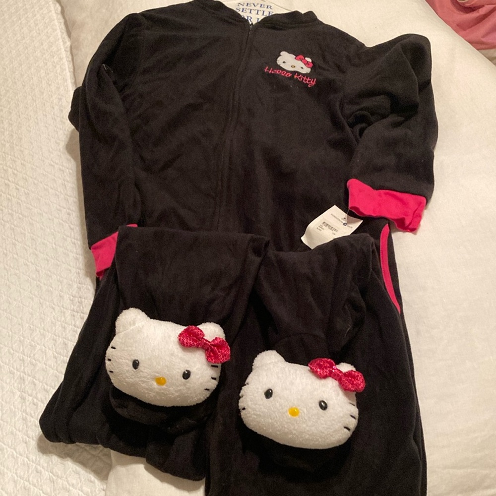 Hello Kitty black onesie